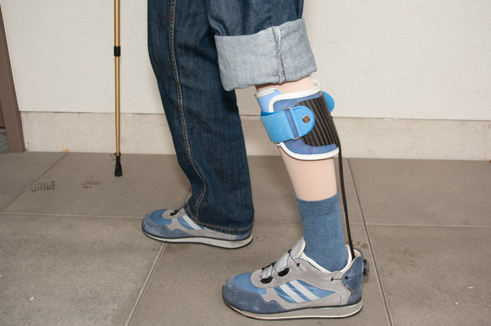 Fußheberorthese und Orthesenschuh